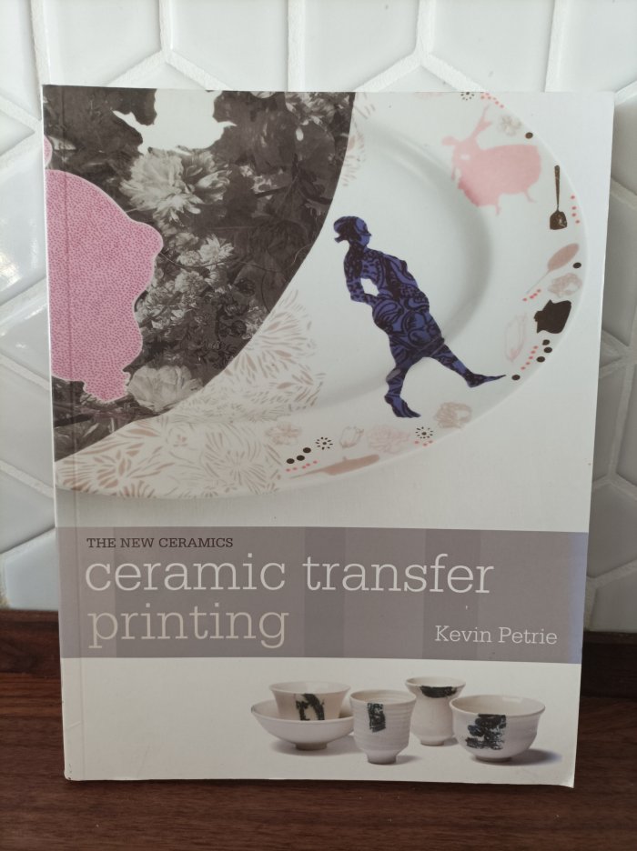 Kniha Ceramic transfer printing The new ceramics Trh knih online
