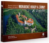 kniha Moravské hrady a zámky z nebe Moravian castles and châteaux from heaven, Creative Business Studio 2020