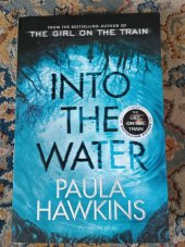 kniha Into the Water, Penguin Random House 2017