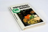 kniha Vegetariánska kuchárka Vegetariánstvo v teórii a v praxi : 300 receptov, Práca 1990