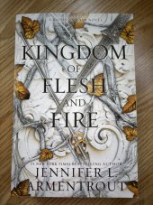 kniha A kingdom of flesh and fire, The Bookish Box 2020