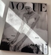 kniha VOGUE CS číslo 7, V24 media 2019