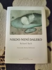 kniha Nikdo není daleko, Synergie publishing SE 2022