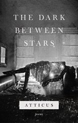 kniha The dark between stars, Headline 2018