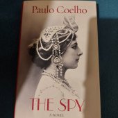 kniha The Spy a novel, Hutchinson 2016