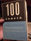 100 sonetů zachránkyni věčného studenta Roberta Davida