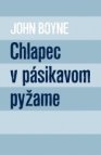 Chlapec v pásikavom pyžame