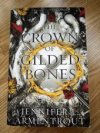 The crown of gilded bines